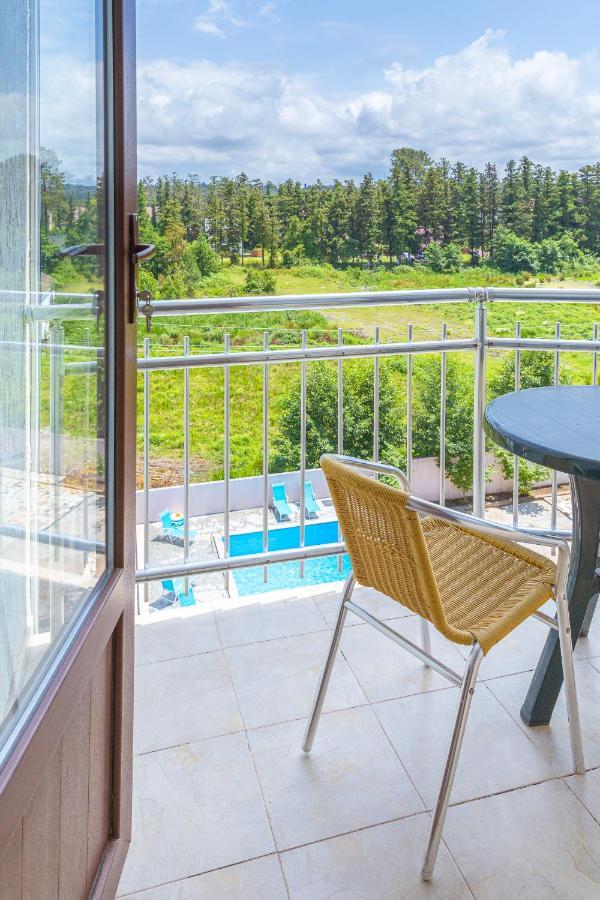 Samni Hotel Ureki Kültér fotó