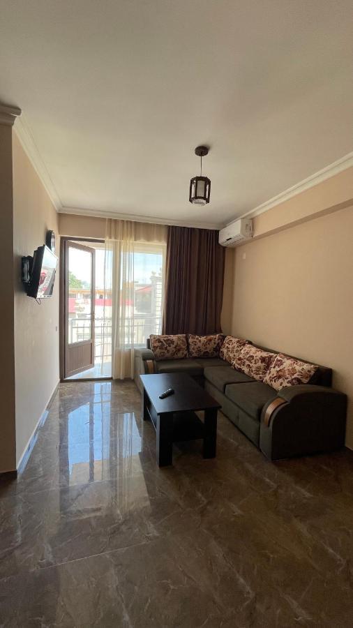 Samni Hotel Ureki Kültér fotó