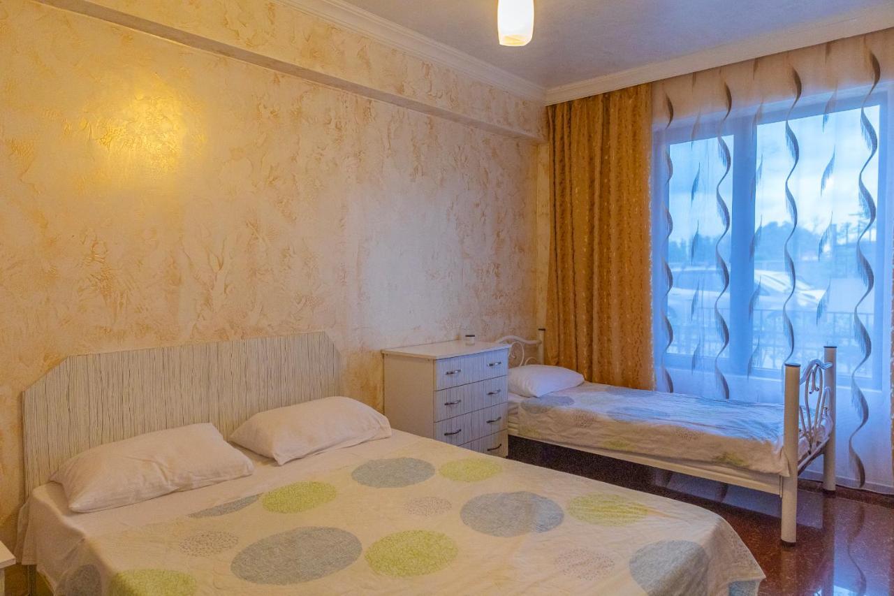 Samni Hotel Ureki Kültér fotó