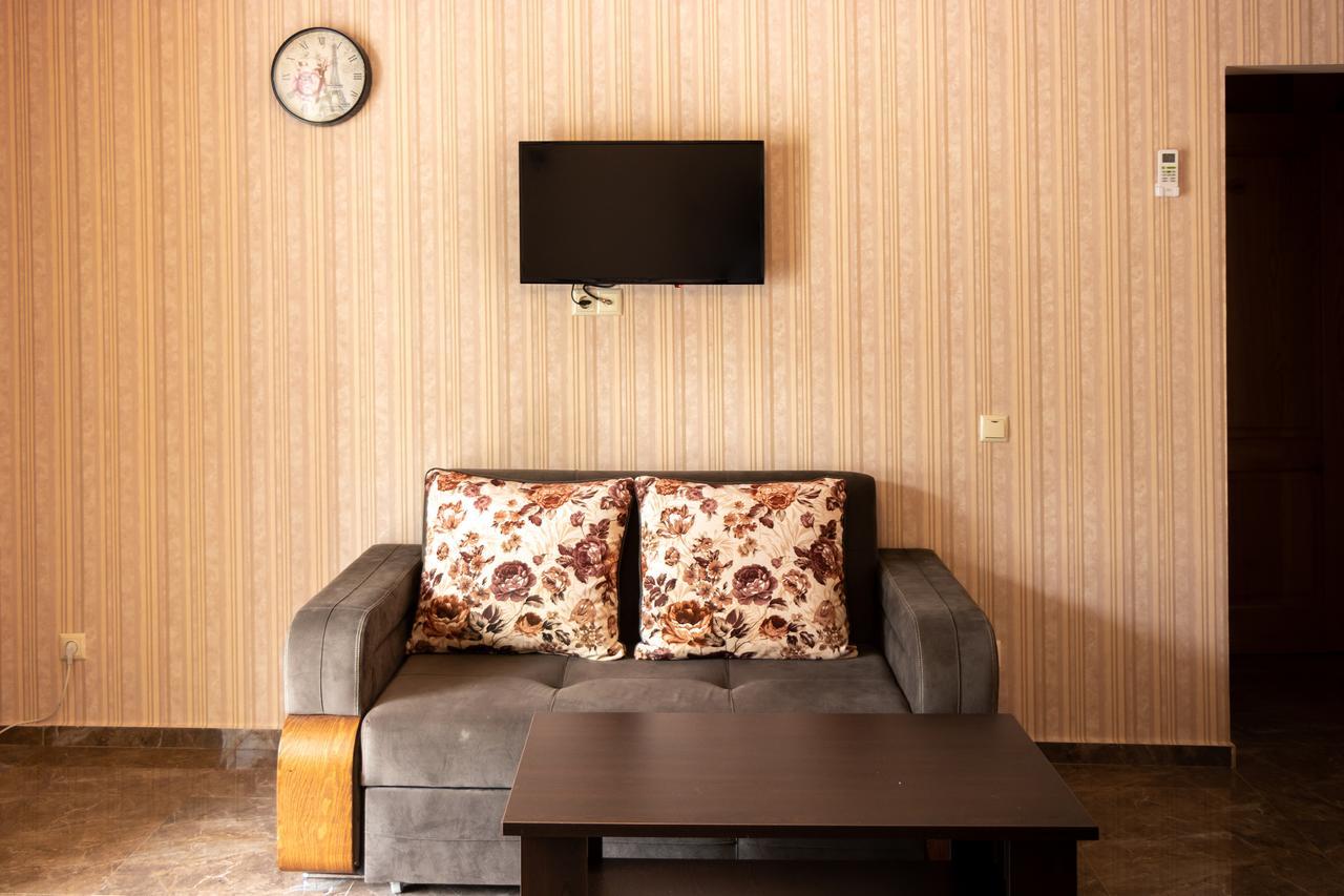 Samni Hotel Ureki Kültér fotó